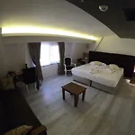 Hotel Tymbris